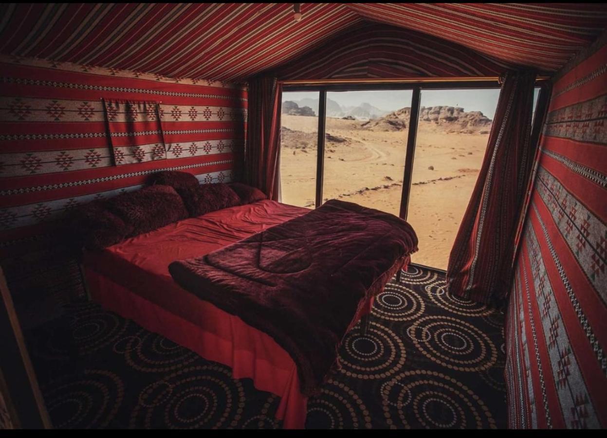 Wadi Rum Camels Camp Zewnętrze zdjęcie
